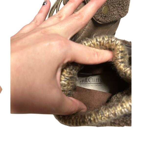 Cliffs- white mountain, size 9, brown, fold, fall bootie, casual hiking - Picture 2 of 6